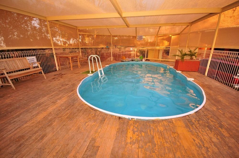 Desert View Apartments Coober Pedy Buitenkant foto